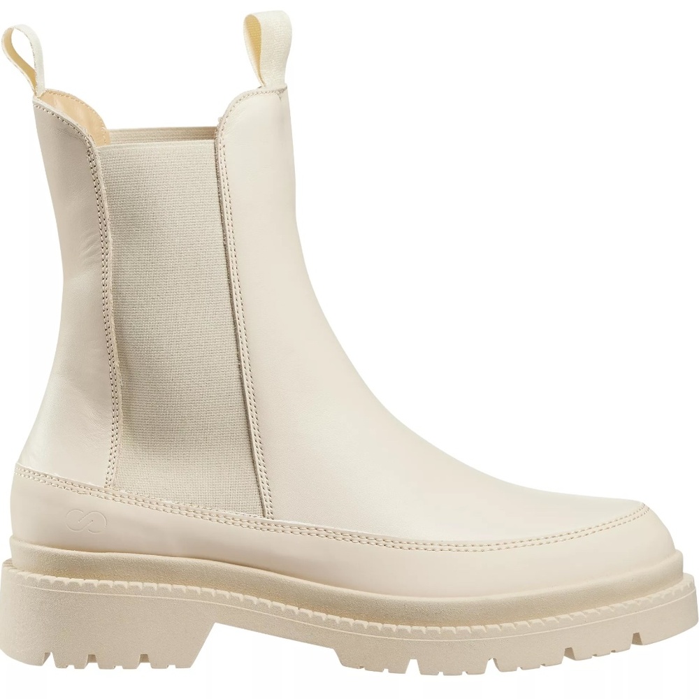 NWOT CALIA Peyton Chelsea Boots